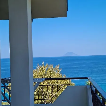 Nausica * Capo Vaticano